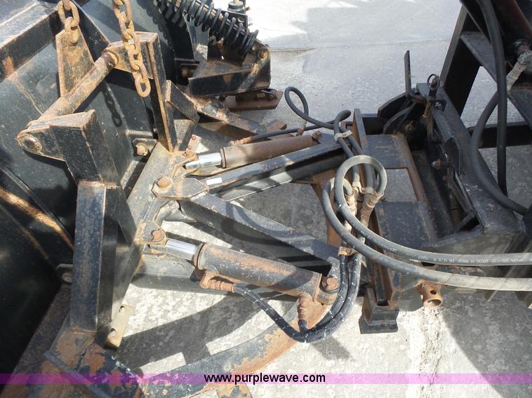 image for item BL9633 1999 International 4900 dump truck