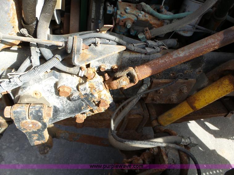 image for item BL9633 1999 International 4900 dump truck