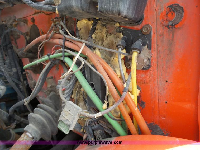 image for item BL9633 1999 International 4900 dump truck