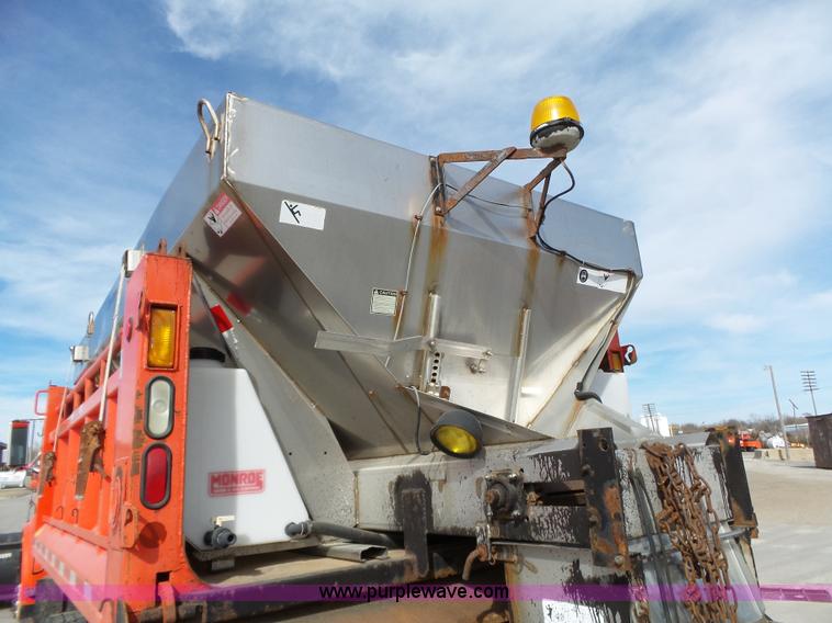 image for item BL9633 1999 International 4900 dump truck