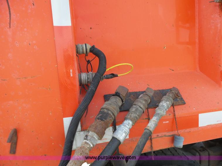 image for item BL9633 1999 International 4900 dump truck