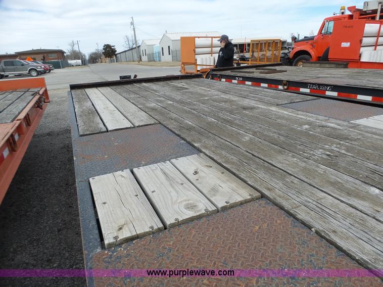 image for item BL9635 2000 Trail King TK20-2200 equipment trailer