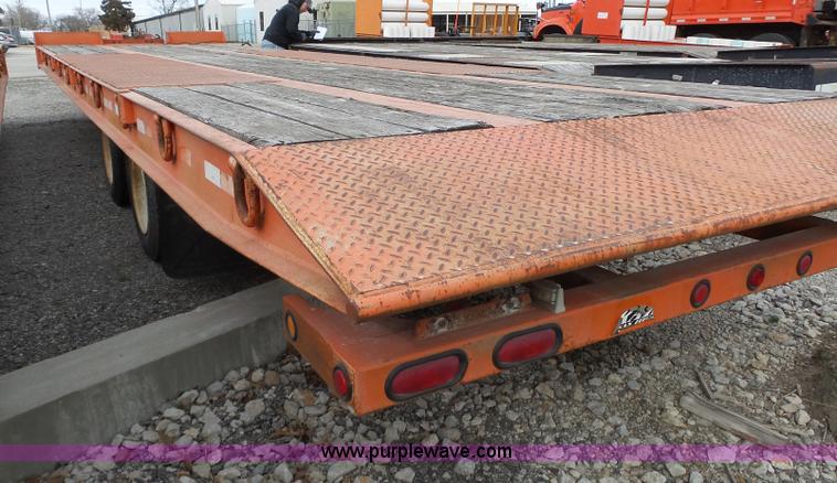 image for item BL9636 2002 Evaco Superline D020T312TSA tilt deck trailer