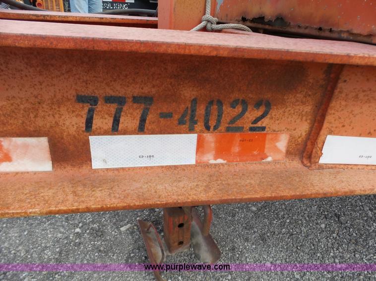 image for item BL9636 2002 Evaco Superline D020T312TSA tilt deck trailer