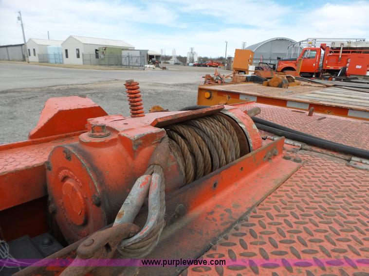 image for item BL9637 1994 Landoll 343-31 tilt deck trailer