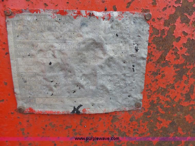 image for item BL9637 1994 Landoll 343-31 tilt deck trailer