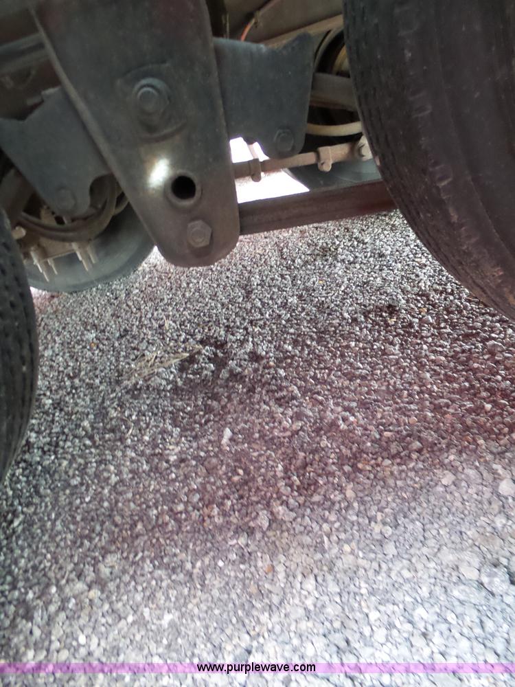 image for item BL9638 1991 Landoll 345 tilt deck trailer