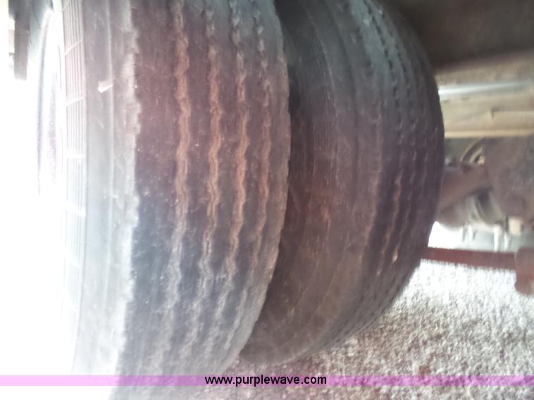 image for item BL9638 1991 Landoll 345 tilt deck trailer