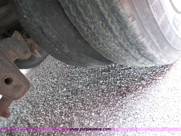 image for item BL9638 1991 Landoll 345 tilt deck trailer