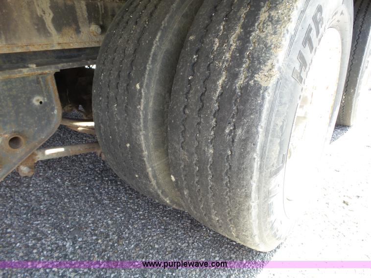 image for item BL9640 2006 Trail Eze TE401 tilt deck trailer