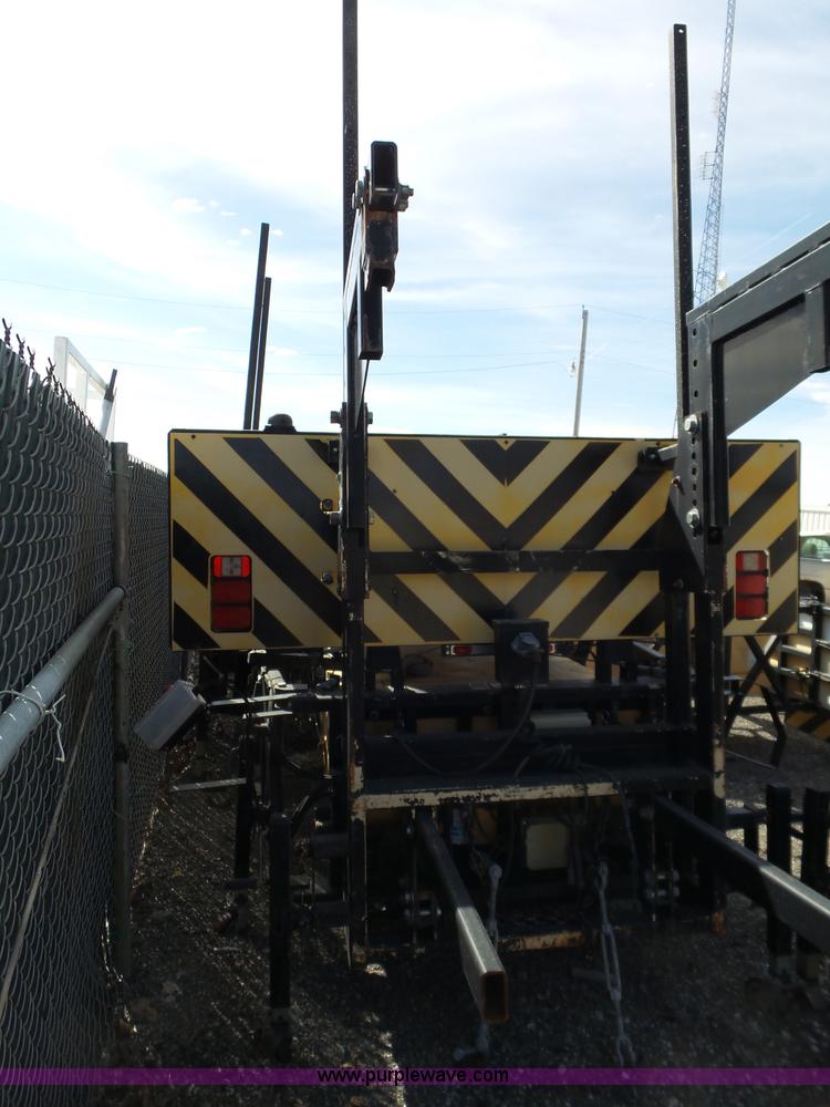 image for item BL9642 2003 Enabs Safe-Stop TM9180 crash attenuator