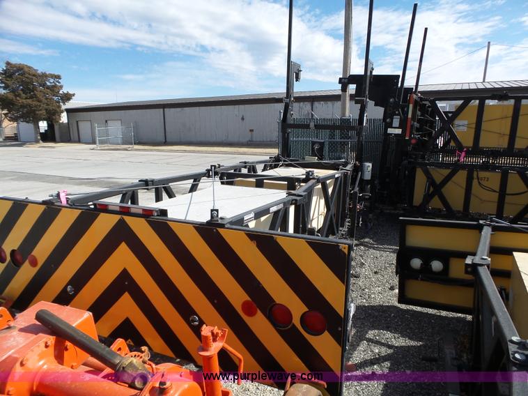 image for item BL9643 2002 Enabs Safe-Stop TM8290 crash attenuator