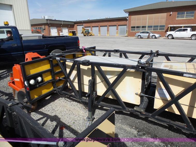 image for item BL9643 2002 Enabs Safe-Stop TM8290 crash attenuator