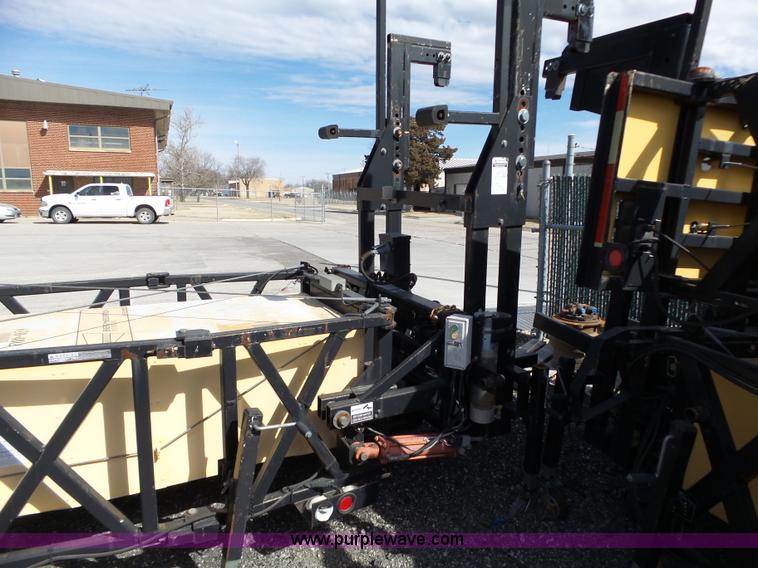 image for item BL9643 2002 Enabs Safe-Stop TM8290 crash attenuator