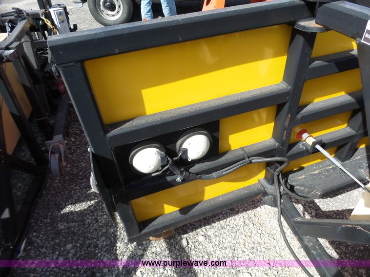 image for item BL9643 2002 Enabs Safe-Stop TM8290 crash attenuator