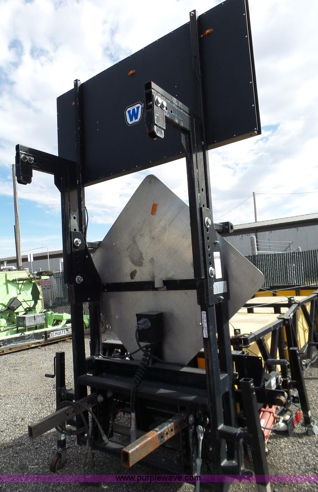 image for item BL9645 2005 Enabs Safe-Stop TM8290 crash attenuator