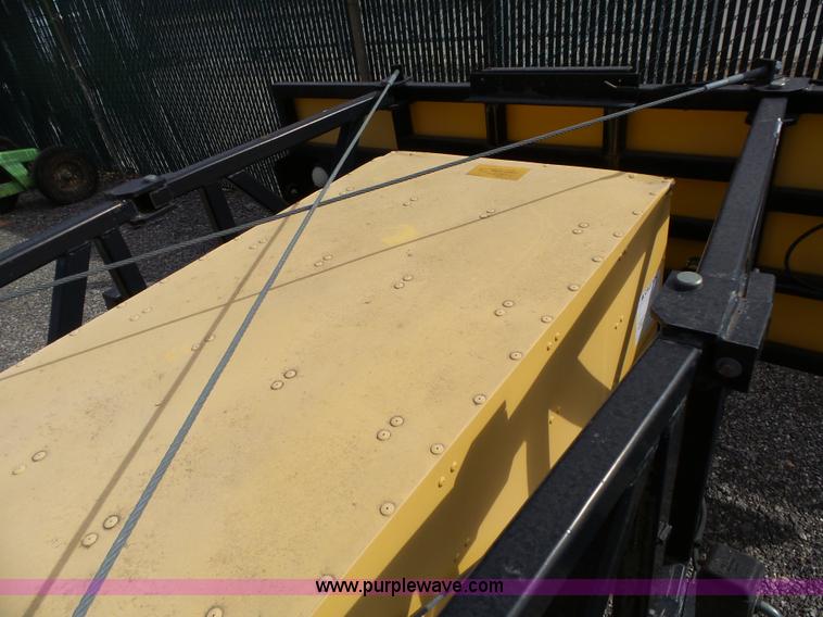 image for item BL9645 2005 Enabs Safe-Stop TM8290 crash attenuator