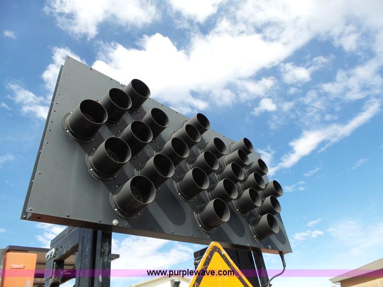 image for item BL9645 2005 Enabs Safe-Stop TM8290 crash attenuator