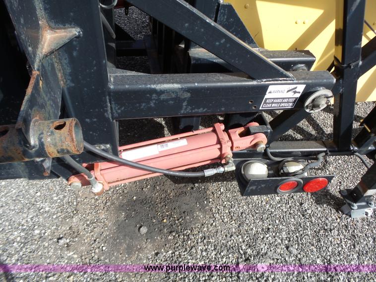 image for item BL9645 2005 Enabs Safe-Stop TM8290 crash attenuator