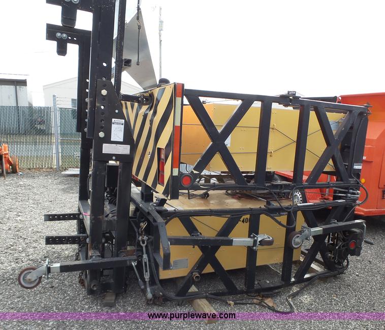 image for item BL9647 2003 Enabs Safe-Stop TM9180 crash attenuator