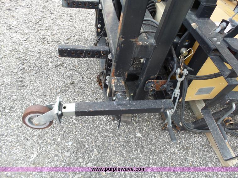 image for item BL9647 2003 Enabs Safe-Stop TM9180 crash attenuator