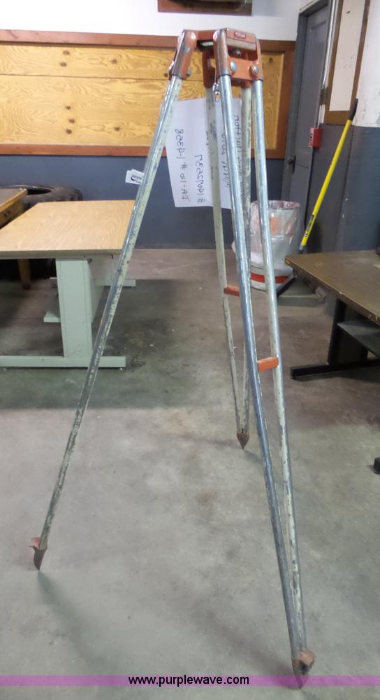 image for item BT9316 Woods electric balance tripod