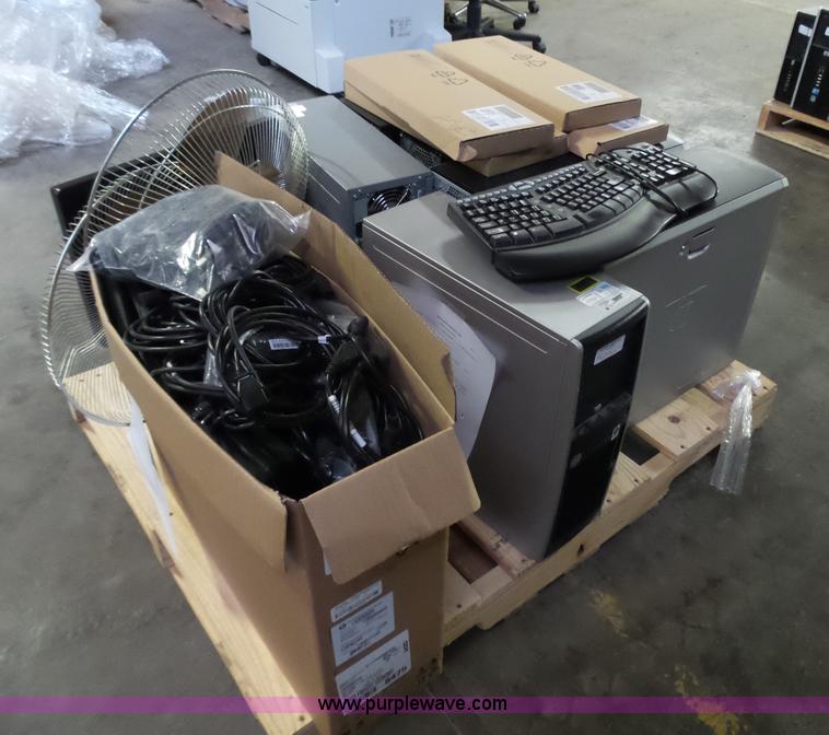 Assorted office supplies in Topeka, KS Item BT9322 sold Purple Wave