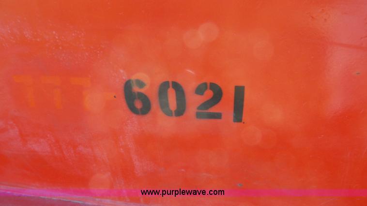 image for item J6198 1991 Landoll 345 equipment trailer