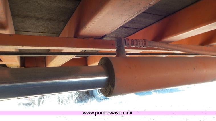 image for item J6199 1994 Landoll 345-31 equipment trailer