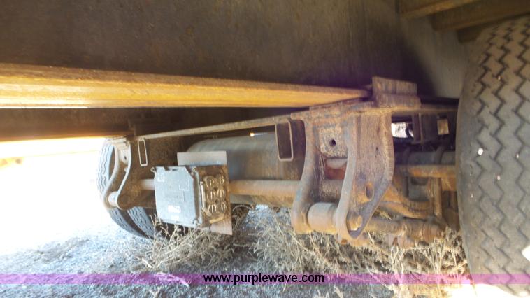 image for item J6200 2001 Trail Eze PDLX20TC-31 equipment trailer