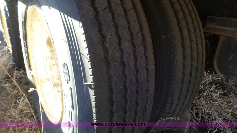 image for item J6200 2001 Trail Eze PDLX20TC-31 equipment trailer