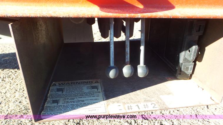 image for item J6201 2006 Trail Eze TE401 equipment trailer