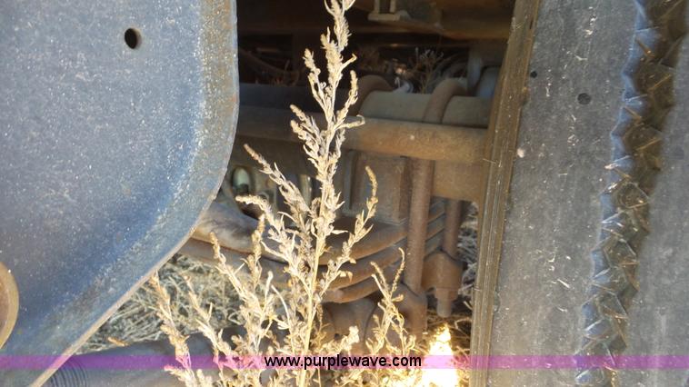 image for item J6201 2006 Trail Eze TE401 equipment trailer