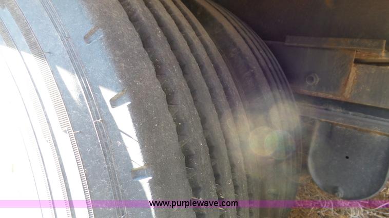 image for item J6201 2006 Trail Eze TE401 equipment trailer