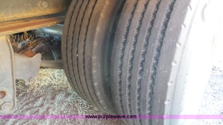 image for item J6201 2006 Trail Eze TE401 equipment trailer