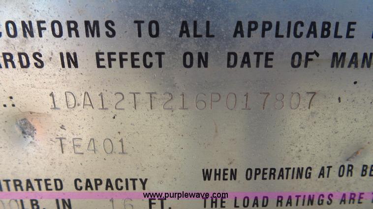 image for item J6201 2006 Trail Eze TE401 equipment trailer