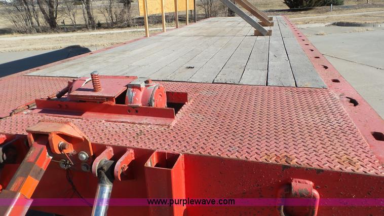 image for item J6205 1991 Landoll 345 equipment trailer