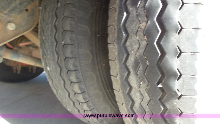 image for item J6205 1991 Landoll 345 equipment trailer