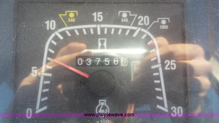 image for item J6211 2000 Ford TS100 tractor