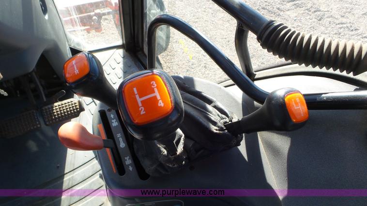 image for item J6211 2000 Ford TS100 tractor