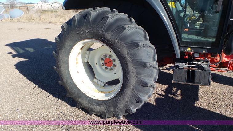 image for item J6211 2000 Ford TS100 tractor