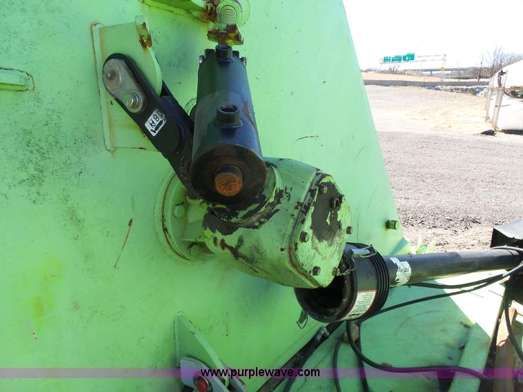 image for item J6272 2009 Schulte XH1500 rotary mower