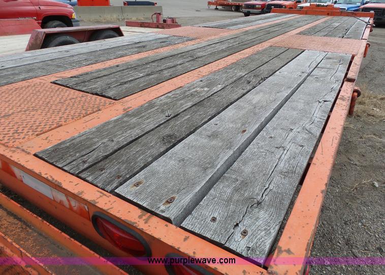 image for item J6276 2002 Evaco Superline D012T242T tilt deck trailer