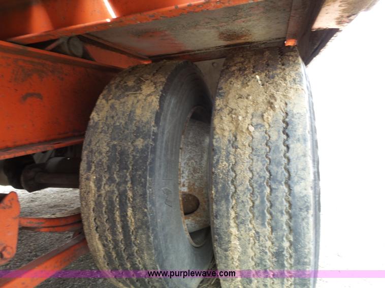 image for item J6276 2002 Evaco Superline D012T242T tilt deck trailer