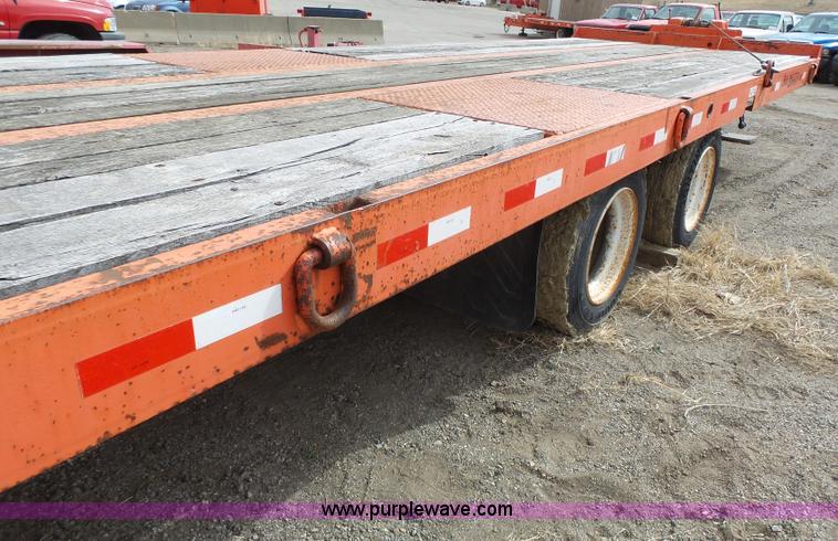 image for item J6276 2002 Evaco Superline D012T242T tilt deck trailer