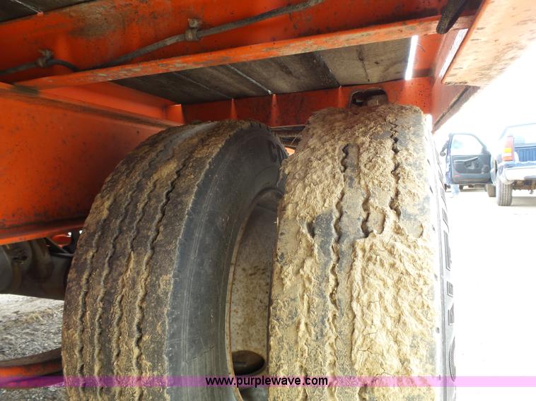 image for item J6276 2002 Evaco Superline D012T242T tilt deck trailer