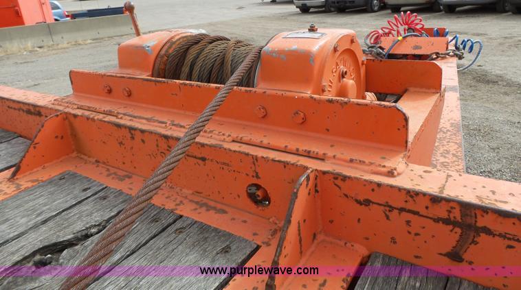 image for item J6276 2002 Evaco Superline D012T242T tilt deck trailer