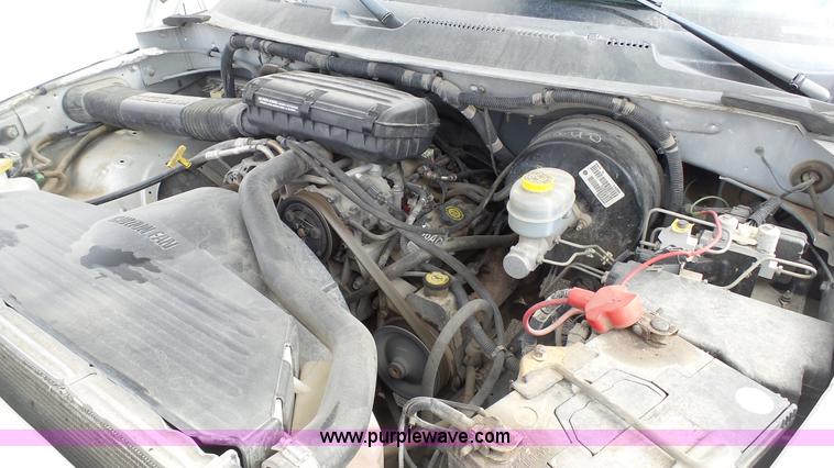 image for item J6290 2001 Dodge Ram 1500 pickup truck