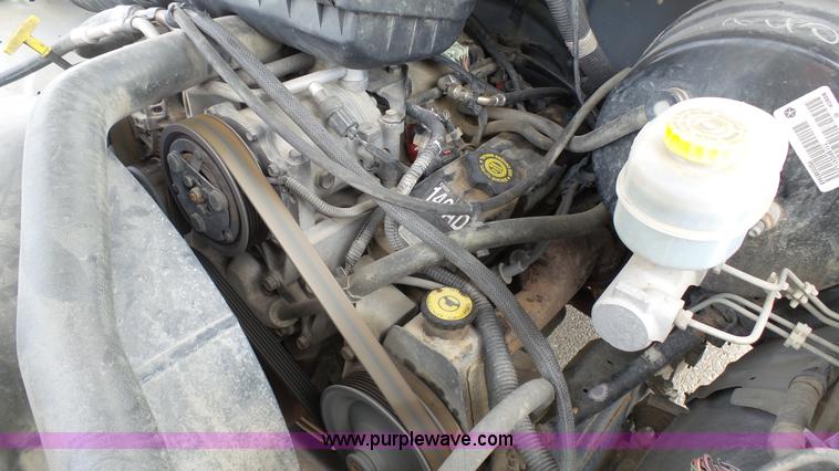 image for item J6290 2001 Dodge Ram 1500 pickup truck