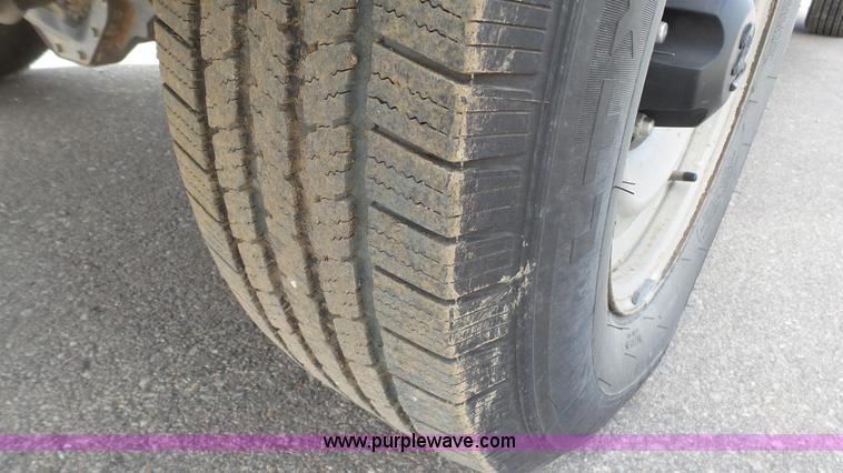 image for item J6290 2001 Dodge Ram 1500 pickup truck